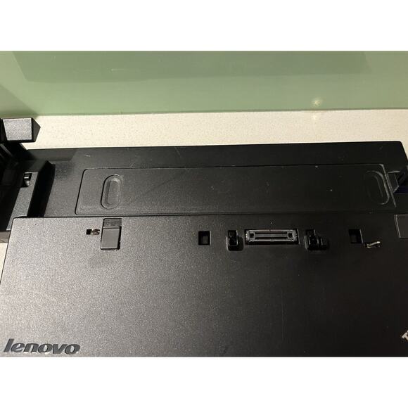 3J Lenovo ThinkPad Ultra Dock 40A2 USB 3.0 T440 X240 T540 L460 T470 T570 No key - Picture 4 of 6